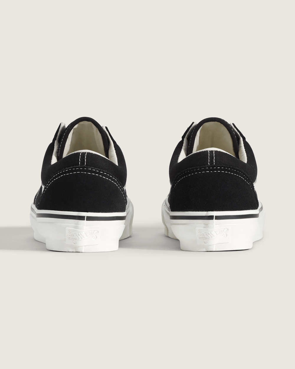 Premium Old Skool Shoe in Black / Marshmallow White | Vans sale