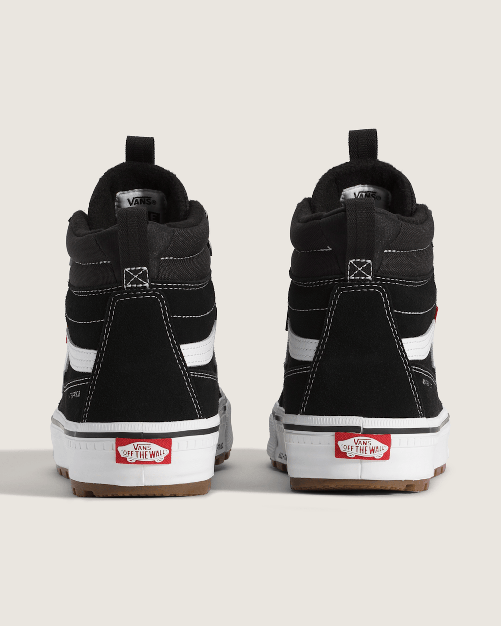 Sk8-Hi Waterproof Insulated Shoe in Black / White | Vans discount