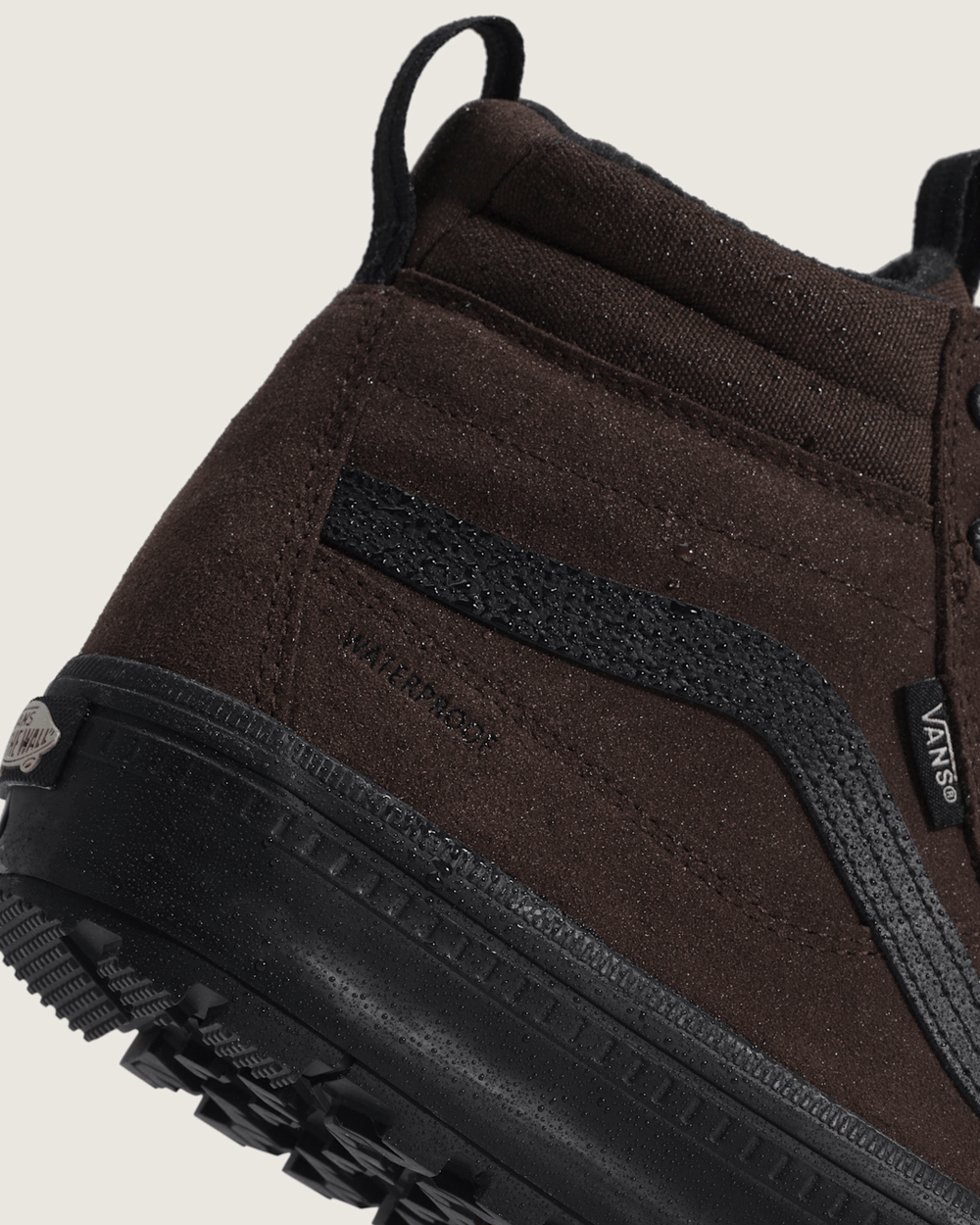 Sk8-Hi Waterproof Insulated Shoe in Brown / Black | Vans online