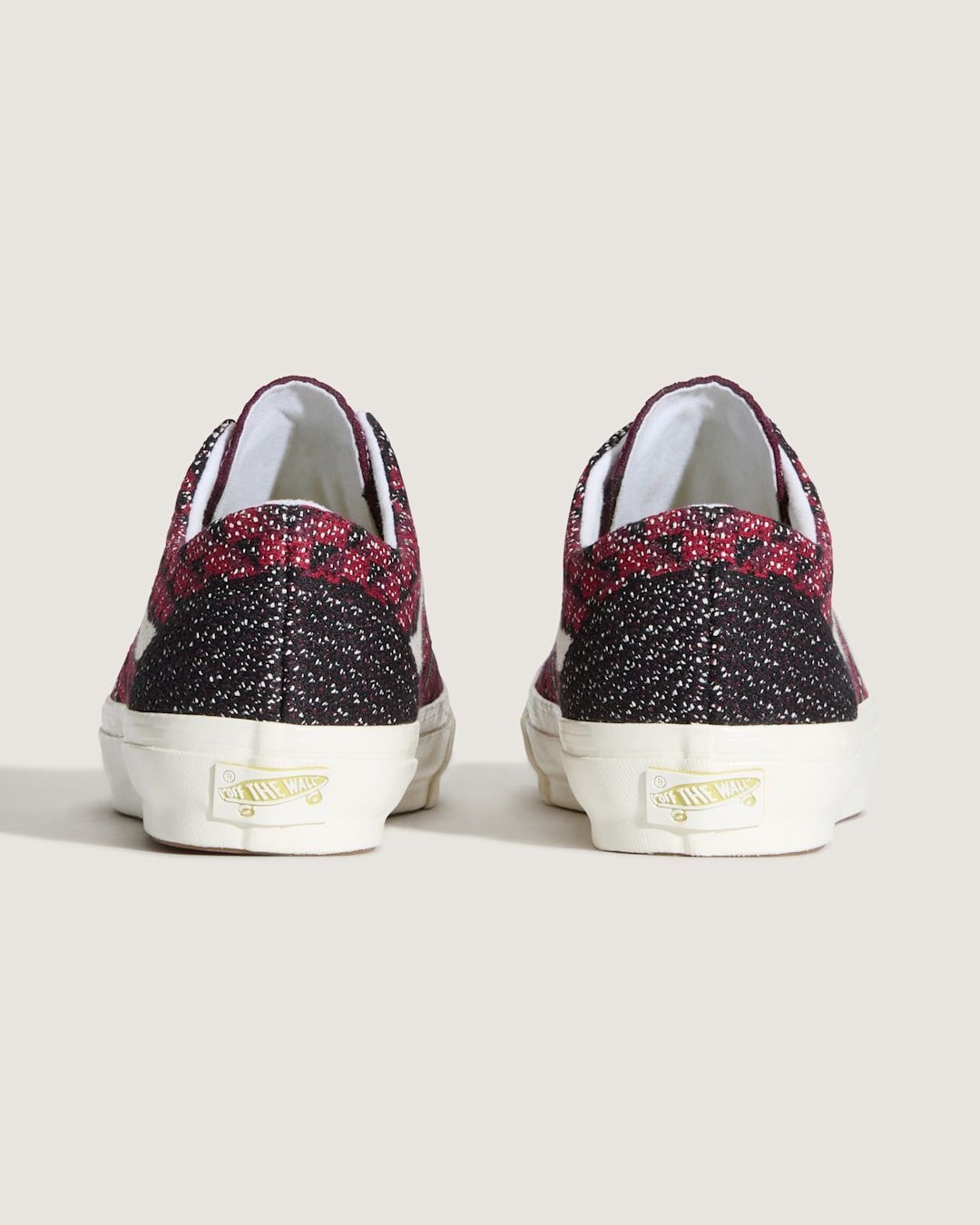 Premium Old Skool Shoe in Geo Check Bordeaux Red | Vans online