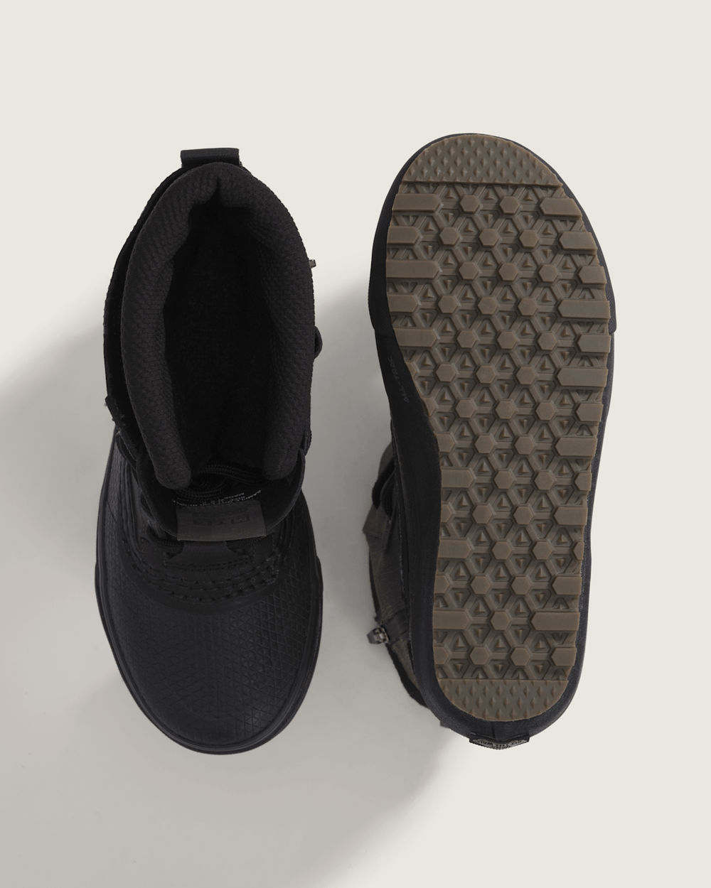 Standard Zip Waterproof Boot in Faded Black | Vans online