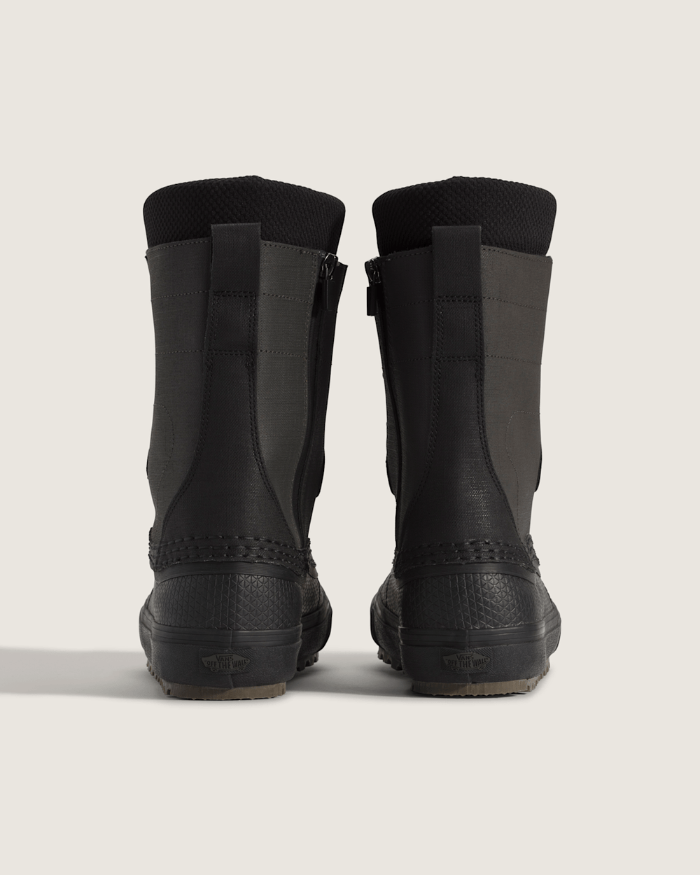 Standard Zip Waterproof Boot in Faded Black | Vans online