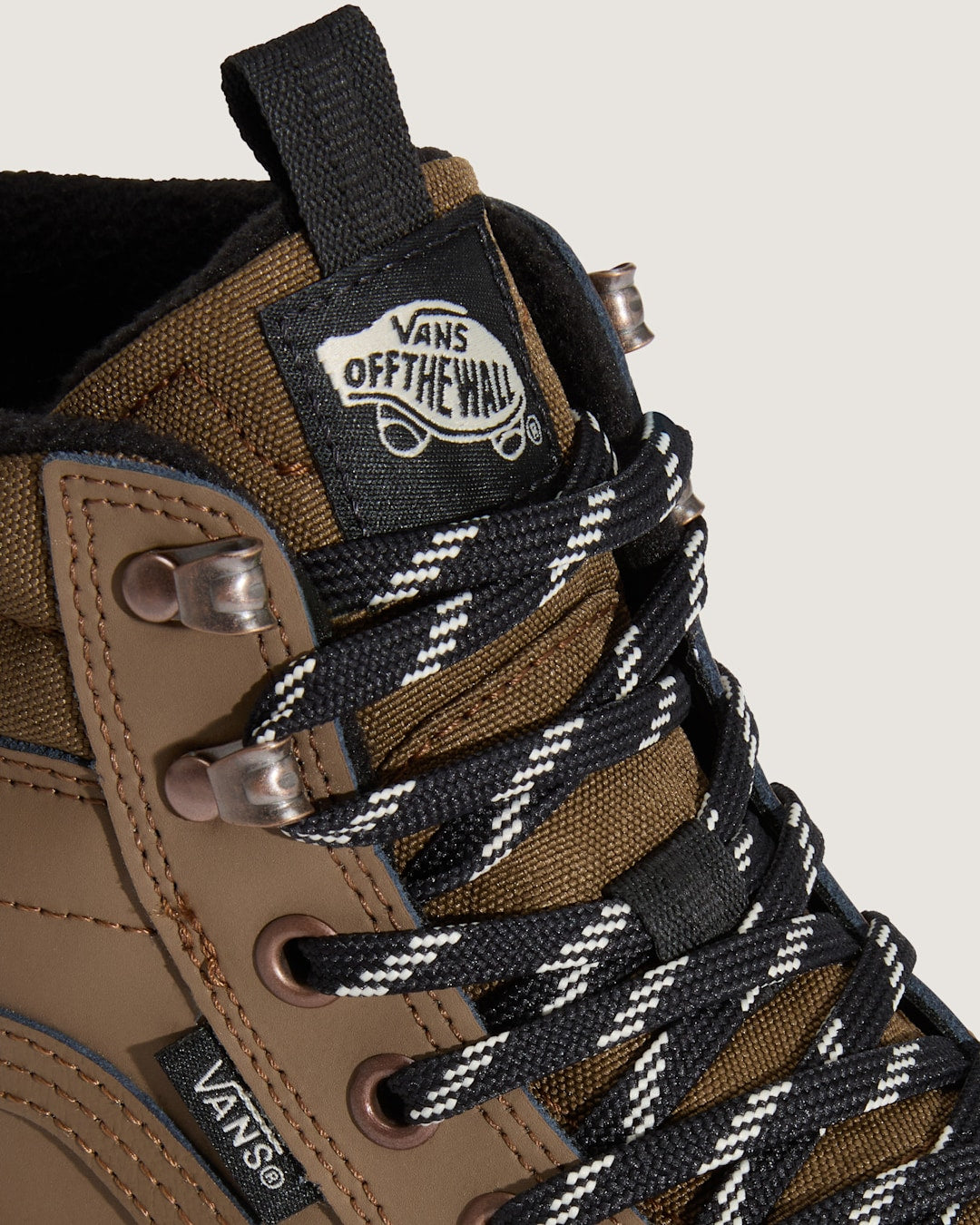 Sk8-Hi Waterproof Insulated Shoe in Brown | Vans near me