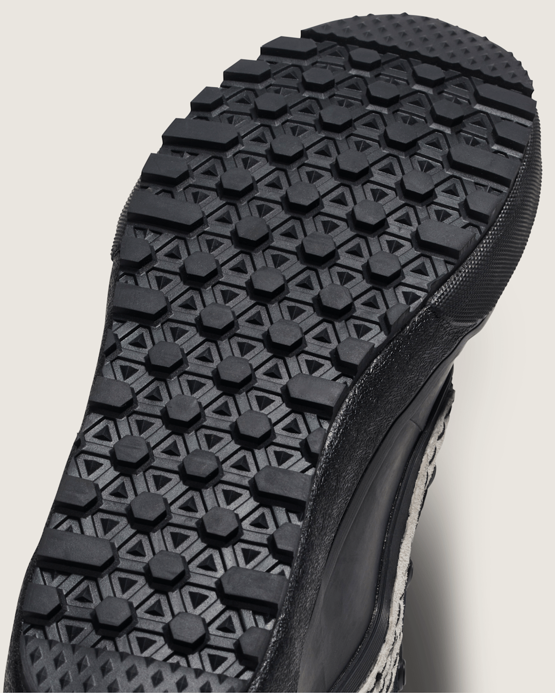 Standard Mid Boa Waterproof Boot in Black | Vans discount