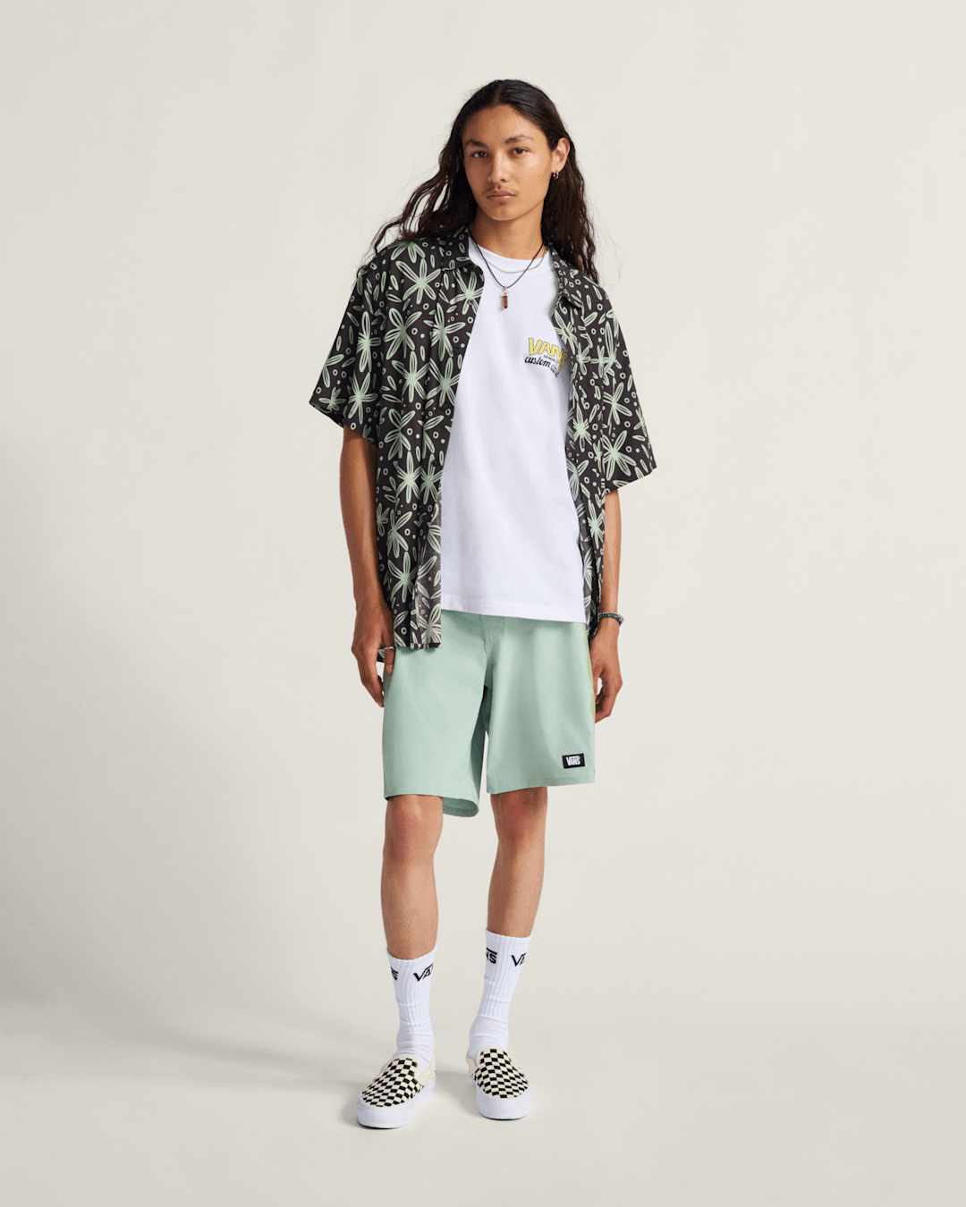 Havenrock T-Shirt in Phantom Black / White | Vans on sale