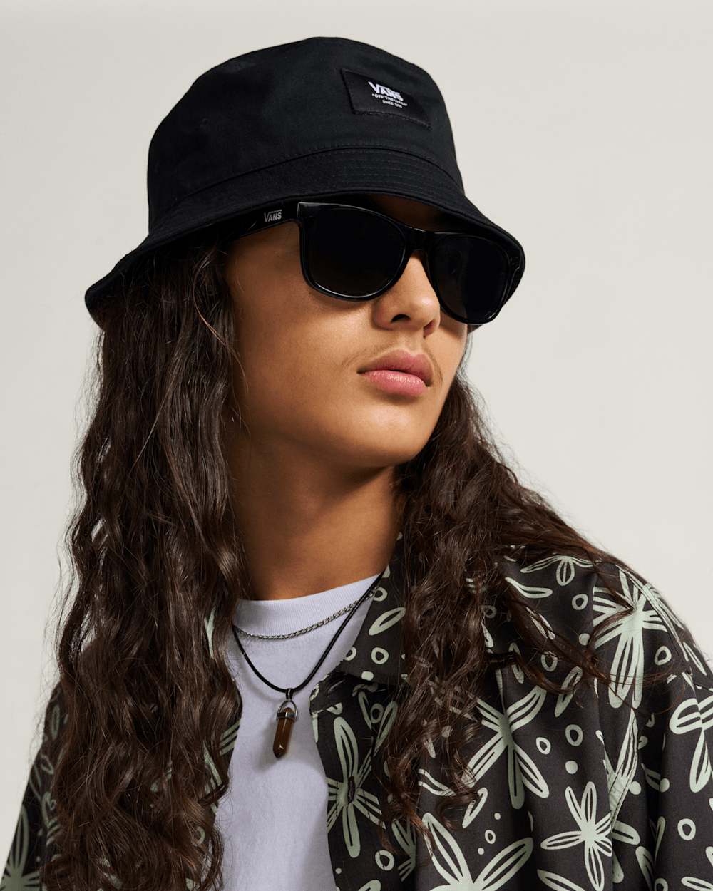 Havenrock T-Shirt in Phantom Black / White | Vans on sale