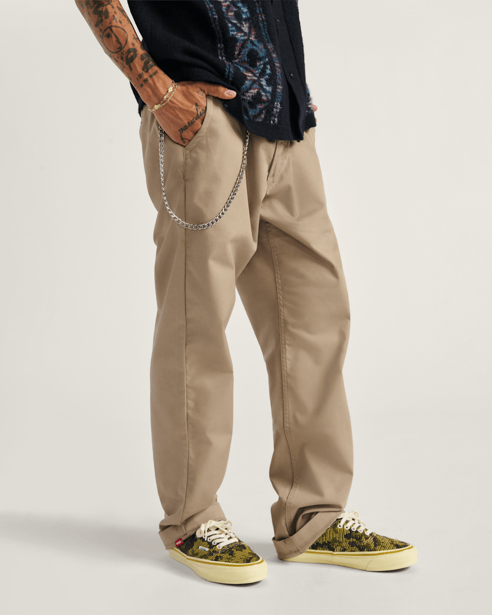 Authentic Chino Relaxed Pants in Desert Taupe Brown | Vans outlet