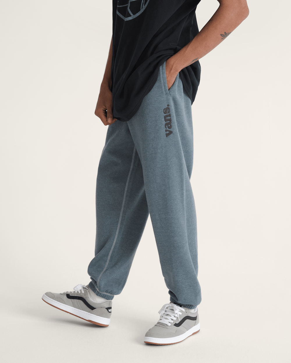 Vans 66 Sweatpants in Stormy Weather Black | Vans sale