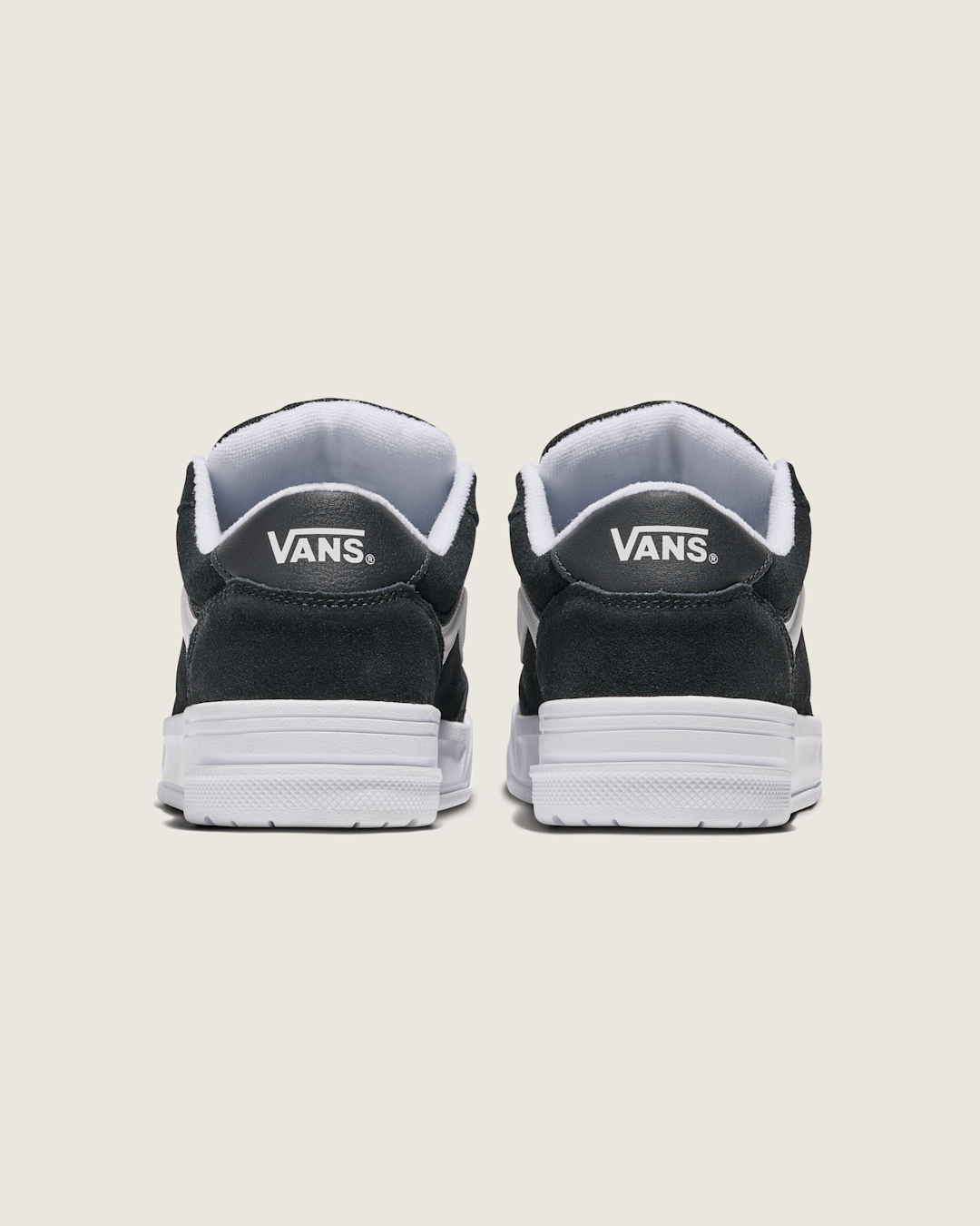 Big Kids Hylane Shoe in Black | Vans discount