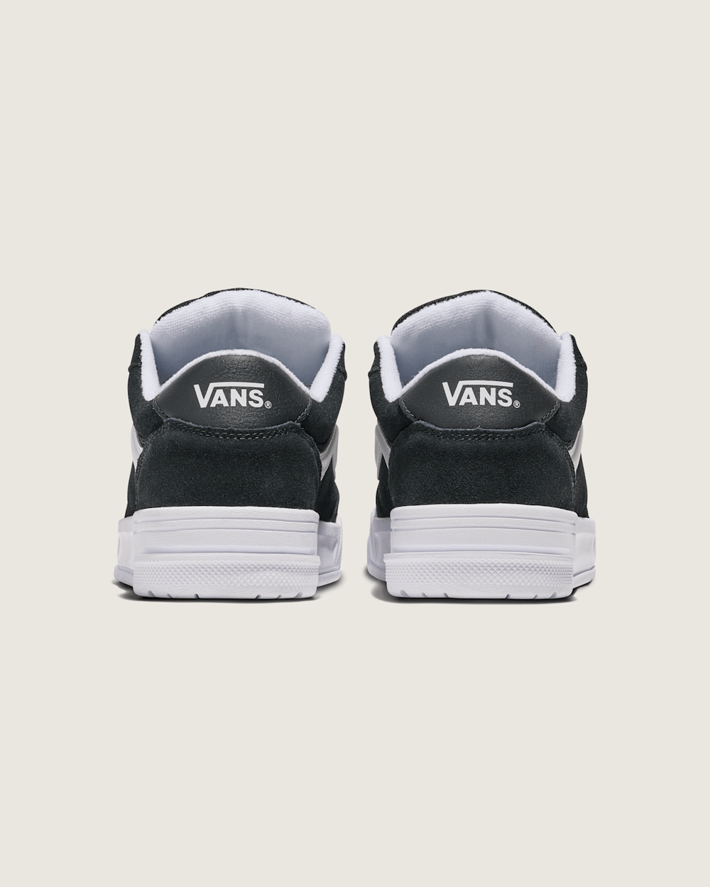 Big Kids Hylane Shoe in Black | Vans discount