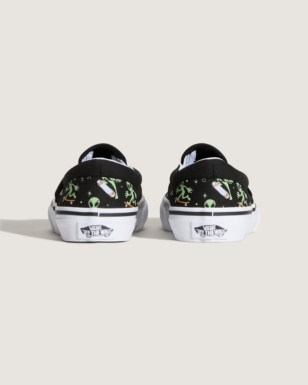 Little Kids Classic Slip-On Shoe in Black / Green | Vans discount