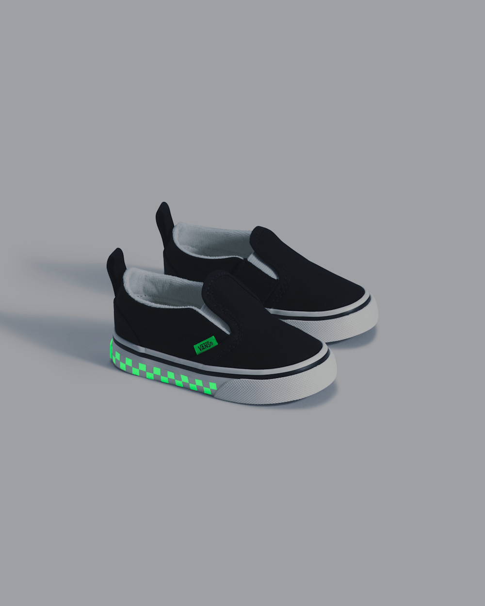 Toddler Classic Slip-On V Shoe in Glow-in-the-Dark Black / Green Gecko | Vans discount